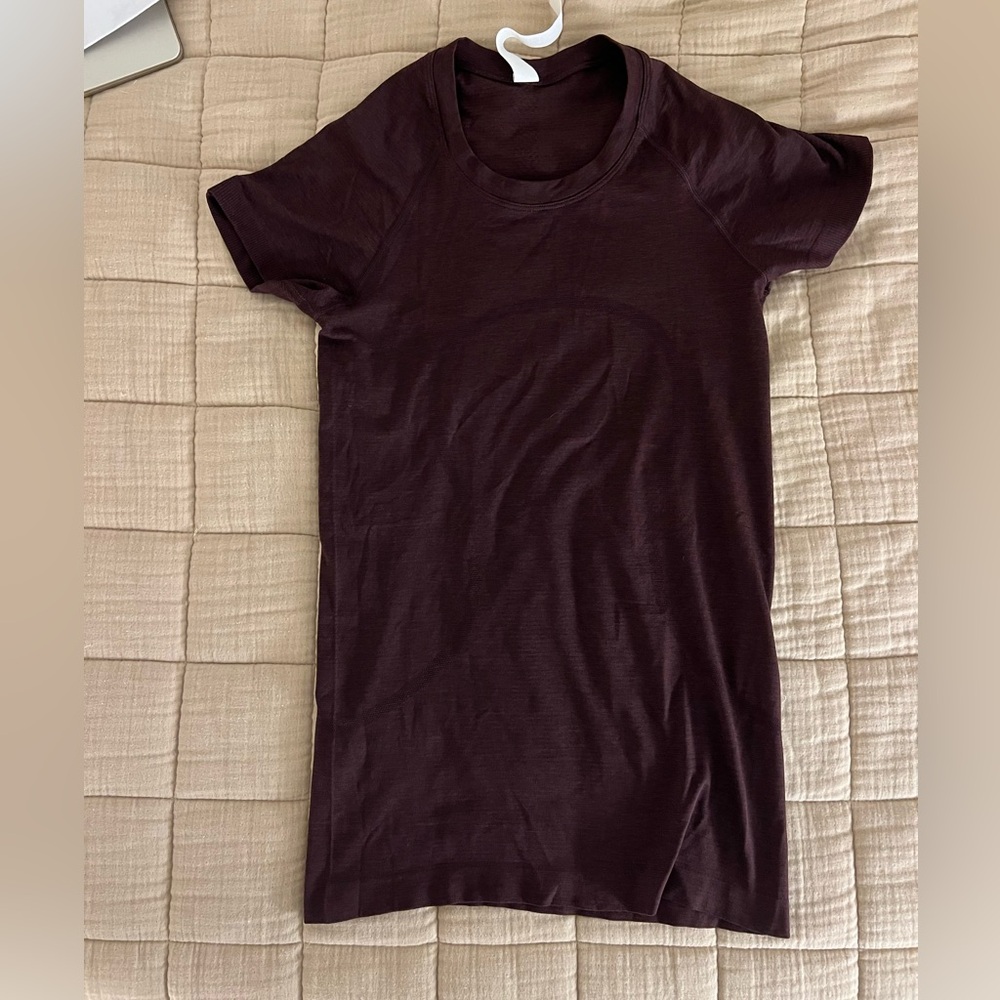 Swiftly Tech Short-Sleeve Shirt 2.0 Hip Length